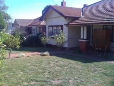 9 Jervis Street Camberwell VIC 3124 Perfectly located off Toorak Road, this home is minutes away from Toorak Road caffes, shop, Trams, Park and School nearby. This Generous allotment of approx 945 Sqm (18.25 X 51.9) approx with NORTH facing backyard offered plenty of potential for perfect home site or multi dwelling development (STCA) Internally this Californian bungalow comprises of 3 Spacious bedrooms, Lounge area with OFP, kitchen / meals area opening to a study area and laundry.