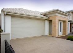 Lot 18 Filsell Terrace (Woodvale Estate) Gawler South SA 5118 The Pinnacle 190 is ideal for relaxed contemporary lifestyles and provides great living options with a modern galley style kitchen overlooking a spacious meals and family area. The living zone is seperated from the bedrooms, allowing for privacy and seclusion. With a formal living area at the front of the home, this home is perfect for easy entertaining or relaxing, with friends and family. Features3 spacious bedrooms, 2 living areas, galley style kitchen with island bench overlooking open plan meals and family living, two bathrooms including ensuite and double walk-in robe to the principal, double garage.