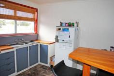 8 Wattle Crescent PORTLAND VIC 3305
f it is your first home or an investment you are seeking then you can
stop looking.... you've found it! This 3 bedroom home has been freshened
up with a coat of paint, new kitchen appliances and outside a 6m x 6m
colorbond shed.Polished floorboards through most of this home, this with
its spacious living area and affordable price tag make for a great
start to your real estate portfolio. An inspection of this great
property is a must