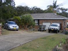 This is simply a great home at the end of a
quiet cul de sac that is central to everywhere. A lovely open lounge
and dining room, very functional kitchen, 3 spacious bedrooms, large
private entertaining area, double garage and if you are looking for an
investment great tenants are already here. This is a lovely home and
great value.
Property Snapshot
Property Type:
House Read more at http://southwestrocks.ljhooker.com.au/3QMF7A#fsqtsjKYuQPkgOyL.99