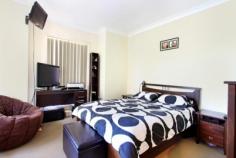 Jackson Residential - 5/21a Woodlawn Ave, Mangerton
For Sale - $400,000
Superbly positioned, well presented townhouse, ideal for
investors or home occupiers. Currently tenanted for $450pw. Impressively
well-proportioned with open plan living and dining plus wrap around
balcony. Well equipped kitchen with stainless steel appliances. Modern
bathroom, bedrooms with built in wardrobes and private ensuite to the
main. Large automated double garage.
Rates $303pq Strata Levies $473.40pq