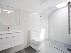 25-27 Ryde Road Hunters Hill NSW 2110 Executive living! Spacious
and as new state of the art 3 bedroom loft style apartment/townhouse in
one of Hunters Hill's most favourable and convenient locations!! - Light filled lounge/dining room which flows out to a large tiled entertainment balcony -
Immaculate, gourmet kitchen featuring stainless steel Miele appliances,
granite benchtops, gas cook top, dishwasher and ample storage space - Generous sized bedrooms, walk-in robes, carpeted bedrooms - Internal laundry with dryer - Secure double LUG - Secure building includes intercom - Ducted air con throughout - Alarm Located in popular area of Hunters Hill with bus and train transport, shopping centers, schools, and parks at your door step. To inspect contact Ashleigh on 0459 994 199 General Features Property Type: Unit Bedrooms: 3 Bathrooms: 3 Bond: $4,000 Indoor Features Alarm System Intercom Built-in Wardrobes Dishwasher Ducted Heating Ducted Cooling Air Conditioning
