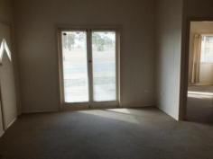 19 William St Warwick QLD 4370 Newly Painted Interior
Very Neat & Tidy Home Situated in West Warwick 3 bedrooms Main with Built ins Large Lounge with Air Conditioner Eat in Modern Kitchen. Double Lock up Garage Fenced Yard Front Porch Rear Outdoor Area
Inspection Times Contact agent for details
Availability Date NOW