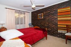 20/7 Chamberlain Avenue Rochedale South QLD 4123 Located within
minutes to shopping centres, doctors, freeway and some of the best
schools in the district, this property is a must to inspect. This
property would suit couples who may be looking to downsize but still
wanting access to all the amenities required for modern living ,but
without the expense of a costly body corporate. This renovated
unit has a very warm and family feel. It comes with a very private and
secured courtyard and is part of a well maintained complex. General Features Property Type: Townhouse Bedrooms: 2 Bathrooms: 1 Outdoor Features Garage Spaces: 1