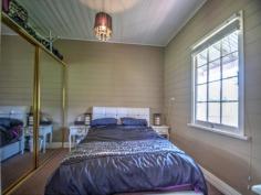 6 Eleanor Street Goulburn NSW 2580 Timber, 2 bedroom Cottage in Goulburn's East. Ideal for an investor or first home buyer. Possible rental return ($235 - $250 a week). Close to Goulburn East Primary. Features include - 2 Bedrooms – Main with Built in Kitchen - Stainless steel electric cook top, oven and range hood Antique Beacon Hill Cast Iron Stove Gas Heating Modern Bathroom with Laundry Rear Deck with views of the city 505m2 Block