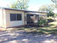 L3-4 73 Farm Street Kawana Qld 4701 Lowset country home in town with lovely rural views.
The home features:
3 bedrooms
Split-system air-conditioners
Open plan living/ dining 7 kitchen
Seamless flooring throughout the home
Closed in patio
Block is just shy of $1,200 m2
Plenty of room for a shed
Only minutes to schools, shops and public transport