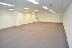 4/1741 Pittwater Rd Mona Vale NSW 2103 120 sqm shop currently separated into the main shop and a small store
room at the rear, includes a kitchenette, 6 - cars, this is for lease or
for sale, OR, if you prefer, buy this and the adjacent shop of 50 sqm
(adjacent shop is currently leased). Price, terms and conditions
negotiable.
