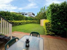 309 Cornwall Street GREENSLOPES Qld 4120 Quality living for students and professionals alike! * Owner pays electricity, gas, water, Foxtel and Internet. * Large A/C Rooms fully furnished with own TV * Open plan layout, Modern Kitchen. * 2 Storey - 6 Bedrooms and 2 bathrooms * Full electronic keypad access system. * Airconditioning and Foxtel in every Room Centrally located - close to Shopping Options, Bus and Cafés at Stones Corner, PA Hospital, Buranda Centro etc...
