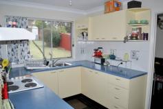 Ambarvale, NSW 2560 This 3 bedroom brick veneer house is in great condition and contains
polished timber floors, large open plan lounge and dining rooms, modern
kitchen, updated bathroom, built-ins, air conditioner unit, ceiling
fans, combustion fireplace and a single garage. All this is set on a
huge 715sqm parcel of land close to schools, shops and transport. Call
Macquarie Real Estate Casula today for further details or to make your
own private viewing appointment.