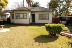 41 Pages Rd St Marys NSW 2760 Fantastic opportunity to purchase original family home offering three
bedrooms, lounge & dining, high ceilings in original condition
throughout. Ideal for a reno & rent out or knock down & build
your dream home on a flat level 619m2 block opposite the local park
& within walking distance to all of St Marys amenities. Choice is
yours!!