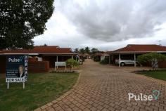 8/27 Mosaic St E Shelley WA 6148 Be quick. This 3 bedroom strata home is in a neat and tidy group of 9 villas in a cul de sac location near the Canning River. Main bathroom /semi
ensuite to 3rd bedroom with separate wc. The new chefs’ kitchen with
ample cupboards and breakfast bar enjoys an outlook to the large fully
paved outdoor entertaining area. A double carport with auto door also opens to the private outdoor entertaining area area.