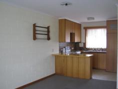 3/60 Main Road, Claremont, TAS 7011 Upstairs in a block of 4 this brick & tile 2 double bedroom unit is super sunny with a great outlook. Currently being rented at $190 per week. Opposite Video City on bus route 38 and easy walk to Claremont Shopping Centre. A great investment. A super great starter to your Portfolio. Be super fast!