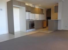 53/109 O'Riodan St Mascot NSW 2020 Spacious one bedroom in Mascot available NOW Spacious one bedroom in secuired building with 1 carspace, 2 storage cages,open plan kitchen and north/east aspect, pool. close to Train station and bus stops. Mascot is a growing area, with the potential for capital growth.