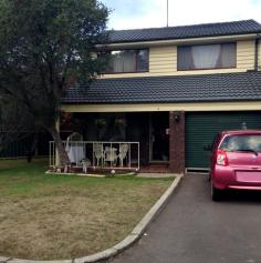 Oxley Park, NSW 2760 This 3 bedroom townhouse is in great condition and is located in a prime
position. The property contains: built-ins, open plan lounge and dining
areas, great size kitchen and a single garage. The property is
currently tenanted with a lease which expires in April 2015. To enter
into the investment market, dont miss this great value or opportunity.
Call Macquarie Real Estate Casula today to make your own private viewing
appointment.