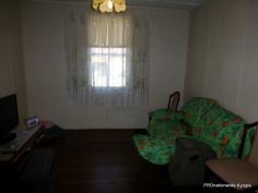 6 George St Kyogle NSW 2474 Handy Location This neat and tidy timber residence is located within easy walking distance to schools, shops and sporting fields. Three bedrooms, 2 sleep-outs and tidy kitchen and bathroom makes this property ideal for investors or those looking for an affordable low maintenance family home.