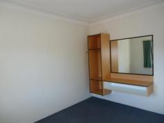 7/72 Racecourse Road Hamilton Qld 4007 AFFORDABLE NEAT AND TIDY UNIT IN GREAT LOCATION Features Include: - Two bedrooms - Mirror/shelf vanity in each room - Gas cooking - Ceiling fans - Bathroom with bath and shower - Communal laundry - On Racecourse Road, opposite shops, cafes and public transport - Great value for money
