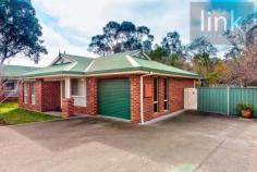 5/495 Rose St Lavington NSW 2641 GREAT BACK YARD MAKES A GREAT LIFESTYLE CHOICE!
As the rear fence of this unit backs onto the leafy caravan
park, there is a feeling of privacy not often enjoyed when there is a
duel occupancy situation. -2 bedrooms with BIR's, near new carpet and flooring throughout. -A lovely spacious lounge room leading to a separate dining area & the alfresco area. -The light & airy kitchen is adjacent to the well placed dining area. -A nice bathroom, a separate toilet & a laundry with internal access complete the interior living space. -Outside
there is a terrific amount of space to enable plenty of outdoor dining
opportunities along with plenty of room for kids toys, animals or a
vegetable patch. -A single garage that opens directly into the secure back yard completes the package.