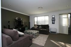 East Maitland NSW, 2323 Are you thinking of down sizing and would like to be very handy to the golf course? This quality three bedroom villa with a double garage features an ensuite, built-in-robes, ceiling fans in each bedroom, ducted air conditioning, dishwasher and a private backyard. Phone today for more details.