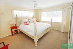 38 Hill Parade, CLONTARF QLD 4019 The largest family can spread out here! Split-level brick & tile on 860m2 corner block. Four bedrooms plus study. Polished timber floors. Formal lounge & dining. Breakfast nook. Ducted air-con. Super size master bedroom. Fully self-contained granny flat or large rumpus. Wine cellar or storage area. Separate workshop. BBQ patio plus two other outdoor living areas. Tradesmen will love the extra large double garage. Great neighbourhood. Park at the end of the street. Walkway through to schools and beach.