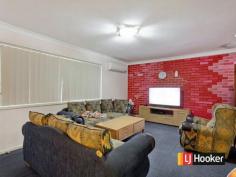 31/300 Jersey Rd Plumpton NSW 2761 What a great home, ideal for the first home buyer or investor. Features:
* Three bedrooms all with built-in robes
* Large main bathroom + 2nd toilet downstairs
* Spacious lounge room
* Separate dining room off the well-appointed kitchen - gas cooking
* Great entertainment area
* Carport for your car
* Currently leased, vacant possession also available
All this is only a short walk to Plumpton Marketplace and schools. Call today!!!
Property Snapshot
Property Type:
Townhouse
Construction:
Brick
Features:
Built-In-Robes
Dining Room
Gas
Lounge