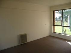 20-28 Cryland Street Glen Innes NSW 2370 * Brick & tile construction on a large 1ha (2.5ac) level block zoned Rural Village * 12 one bedroom units - currently rented for $105 each per week * Purpose built by the Housing Commission & purchased by Council in 2004 * 5 x 5000 gallon cement rainwater tanks & septic system