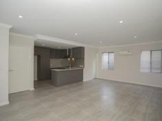 78 Abbett St Scarborough WA 6019 DELIGHTFUL SPACIOUS BRAND NEW HOME - OPEN WEDNESDA Choice
of 2 (1 already sold). Only 2 left in this top class development.
Uniquely designed with each home offering its own driveway access.78B
has room for several cars! This stunning brand new townhouse has
been built to a high standard and is in an ideal location, close to
Abbett Park. The home has a large open plan main living area,