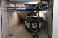 7m X 3.3m storage units
located in Freshwater, with or without mezzanine levels. Perfect for the
tradesman, handy man or someone with a hobby who needs more space.
Security access with lock up 5m roller door this workshop/garage/storage
is perfectly positioned for easy access to store the boat, trailer or
unload your tools. Complete with data, phone line and power this garage
plus storage is great value. Access to a common loo and kitchenette and
located near Manly makes this the perfect answer to your storage and
workshop issues. Call Geoff 0414590598 for an inspection.
