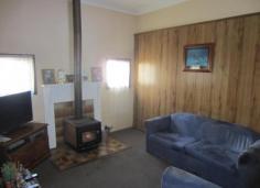 13 Addison Ln Goulburn NSW 2580 Property ID 2699225 GREAT PLACE TO START!!! This cute 3 bedroom home is the perfect start for the first home buyer or investor. * 3 good size bedrooms with a fresh coat of paint. * Separate lounge with wood heater. * Combined dining and living. * Great size timber kitchen * Combined bathroom and laundry * Currently has great long term tenants paying $220 per week, but can be offered as a vacant possession Situated
close to a primary school with a short level walk into the main street
and with a good size block (480.6m2) this ticks all the boxes for a
great start!!! *Agent declares interest Price: Offers above $195,000 considered Inspection Times By Appointment Only
