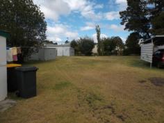 44 Archibald Street, Stanthorpe Located close to the Hospital, this weatherboard home has 2 bedrooms
plus sleepout or 3rd bedroom, kitchen with electric stove and dining
area, lounge with wood combustion heater, bathroom and laundry. Only 2
blocks to Quart Pot Creek Parkland and another 2 blocks to the main
street shops. For sale at $200,000neg.