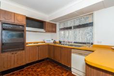 14 Ryan Ave Maroubra NSW 2035 Perfectly positioned in a secluded cul-de-sac in a well sought after location.
Easy access to public transport, local shopping centres, quality schools, parks and beaches.
* Four double bedrooms/built-in & walk-in robes
* Main bathroom plus en-suite
* Double lock-up garage with internal access
* Land (approx 540 sq mtrs)
* Additional enclosed entertaining
* Formal and informal living areas + study
* Family sized kitchen with casual dining
* Home office/study