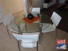 6/11 Wittenoom Street Bunbury WA 6230 Fully Furnished upper level unit with 2 bedrooms, separate kitchen and large living area overlooking Wittenoom street. Single garage and storage area below. Walking distance to CBD and all amenities. Sorry, no pets. Available 22nd August. **$370per week**