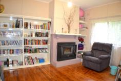 56 Illawarra Hwy Moss Vale NSW 2577 Character cottage on great sized block Three bedroom character cottage set amongst mature trees on a 3263sqm block. Good sized bedrooms, living area opening to dining area plus older style kitchen. Great north facing back deck, high ceilings throughout. Separate garage, carport and garden shed all in a convenient location.