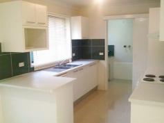 Oxley Park, NSW 2760 This 3 bedroom townhouse is in great condition and is located in a prime
position. The property contains: built-ins, open plan lounge and dining
areas, great size kitchen and a single garage. The property is
currently tenanted with a lease which expires in April 2015. To enter
into the investment market, dont miss this great value or opportunity.
Call Macquarie Real Estate Casula today to make your own private viewing
appointment.