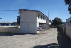 Jays Real Estate - 1 &2/21 Atherton Street, Mount Isa Land Size: 1012m² approx.
For Sale Price: $430,000
Dual Living - or remove existing Dwellings to re develop
2 x 3 Bedroom Highset Homes
Within 100 Metres* to Kmart
Zoned commercial - potential for redevelopment(STCA)
Contact
Nellie Smithurst 0413121241
Vanessa Pritchard 0747448000