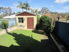 135A Ardross Street Ardross WA 6153 Delightful double storey 3 bedroom 2 bathroom UNFURNISHED family home. Featuring separate lounge, open plan family and meals area, large kitchen with dishwasher, wooden floors to the upstairs area, air conditioning, enclosed front courtyard, rear deck and easy care gardens plus double garage. Sorry, no pets.