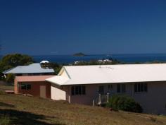 17 Haven Rd Emu Park QLD 4710 Living
at the beach will be easy when you build your dream home on this
elevated allotment overlooking the islands of Keppel Bay. A quiet
secluded beach is only a 500 metre walk away and close off-shore islands
are a boaties paradise. Located in Tanby Point Estate on the northern
beaches of Emu Park, with quality homes as your neighbours. Fully
serviced with an easy slope to build on, this 700m2 allotment is
exceptional buying. Opportunity is knocking, pick up the phone now. Features Ocean views. Property Details Land Area 700 m2
