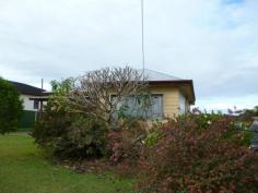 77 High St Bowraville NSW 2449 For Sale $151,000
Older style property with very good rental history. Currently let at $230 per wk.
Large 3 bedrooms with 2 living areas. Upgraded bathroom, large kitchen and single garage. Extra shower in laundry.
Good size rear fenced yard and backing onto rural area.
School and shops not far away