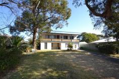 9 Mathews St Shoalhaven Heads NSW 2535 A Park-like Setting! $510,000 4 bedroom property with a great park-like feel and a lot of character. 1150sqm block—HUGE! Lots of living space. Bathrooms on both levels. Large decks at the front and back to relax and enjoy the leafy outlook. Set back off the street for peace and privacy. A great place to raise a family. Property Type House Property ID 11756100074 Street Address 9 Mathews Street Suburb Shoalhaven Heads Postcode 2535 Price $510,000 Land Area 1,150 sqm