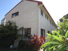 6/13-15 Wybalena Crescent Toormina NSW 2452 Well appointed 2 bedroom townhouse positioned in a quiet complex. Easy care floor tiles used in living areas, walk in robe, own yard & single garage. Boambee Beach & Toormina Centro shopping entre are closeby and our long term tenant is keen to stay. Rates $2037.71 Strata $2606 p.a