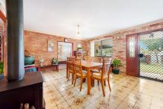 25 Ballina Street, Kippa-ring, QLD, 4021 Great opportunity to get on track with this low maintenance double brick home just a hop skip and a jump to the Kippa-Ring Station which is due for completion in 2016. This double brick lowset home is fully fenced on a 645m2 block and is priced to sell as the owners are soon to be empty nesters! The front patio overlooks a bird friendly garden, a great spot to sit and watch as the Crimson Rosellas add colour to your view.