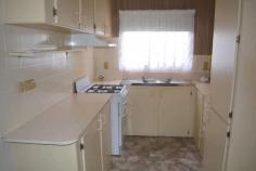site 30 Homelea, MILDURA CENTRE PLAZA RELOCATABLE 2BR HOME This delightful self contained 2 bedroom relocatable home is ideal as a granny flat, teenage retreat or general accommodation. features includes open plan living area, spacious kitchen with new stove, reverse cycle air, hot water service, shower, toilet, laundry and plenty of storage space. can easily be moved in one go. must be removed from current site. Other features: Built-In Wardrobes