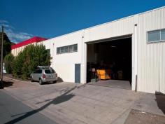 124 Main St Beverley SA 5009 Impressive Modern Offices / Warehouse On City Fringe
PRICED TO SELL !!! - Floor area of 995sqm (approx) -Two
storey office building with extensive office accommodation comprising
of individual rooms; boardrooms; reception area; lunch rooms and
amenities etc. - Fully reverse cycle air conditioned and secured with an alarm system - Car parks on site - Massive warehouse with very high clearance and roller door access on side of building for easy entry for large vehicles - Easy access to North/South Corridor (Port & South Roads) & Airport - Located next to Mains Business Park in Beverley - Vacant possession