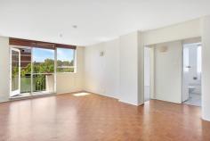 24/8-14 Fullerton Street Woollahra NSW 2025 This 2 bedroom security apartment is conveniently located in heart of Woollahra and only a stroll to Queen Street village shops, cafes, restaurants and Edgecliff Station. The building is set amongst manicured gardens with an outdoor pool, lift access, intercom and visitor parking.