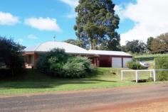19 Dearle St Balingup WA 6253 $398,000 Property type: House Suburb: Balingup (profile) Region: Southern Land area: 0 sqm COUNTRY HOME All the hard work has been done. This three bedroom 2 bathroom home on a 1004sqm block was built by Country builders, and has beautiful views. Practical and stylish design, with open-plan living and windows encompassing views overlooking picturesque scenery of the hills and valley. For more information, please call either John or Sue on 97641089. 2011194826