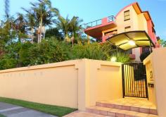 5/31 Buderim Avenue Mooloolaba Qld 4557 MOOLOOLABA RESIDENCE - OUTSTANDING 360 DEGREE VIEWS Can you imagine anything better than living on the crest of the land between Alexandra Headland and Mooloolaba with breathtaking views to the north, south, east and west? One of just five in a residential complex, this is truly unique and possibly unrivaled for the Mooloolaba area. With an ageless design and finish the floorplan is incredible as you move from the living level to the upper entertainment level. There you'll find a fully operational kitchen, huge deck areas, powder room, study and your own private pool. Convenient living and an amazing lifestyle where you walk easy to the beach, shops, restaurants and the Mooloolaba coffee set. When you go away, lock up and leave it! When you're home, look out and love it!