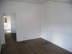175 Grey Street, Glen Innes NSW 2370 COMMERCIAL BUILDING * Good location - main street in Glen Innes * Solid brick building in good repair with new timber floor * New plumbing & toilet facilities * Shop front plus 2 work rooms * Old residence freshly painted & converted to 3 workrooms/storage * Rear lane access