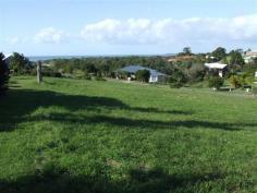 22 Highview Dve Craignish Qld 4655
Breathtaking Ocean Views over the Coral Sea
Ready to build your dream house on your dream block? Well here it is.
Over half an acre of good usable land with great elevation and
beautiful ocean views. Capture cool summer breezes and watch the world
go by once your home is built.
Just a 2 minute drive to the beach and golf course and less than 10
minutes from the centre of Hervey Bay Shopping and local schools.
Sale Details
