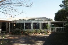 18 South Ave Yenda NSW 2681 *Tidy three bedroom home *Two bathrooms and two toilets *Open plan living *R/C plus wood fire heating and cooling *Gas cooking *Outdoor gauzed in area *Large shed provided *Double carport * Conveniently located near shops, club, schools and hotel Features Lounge/Dining Backyard Kitchen/Dining Other Features bedrooms: 3 bathrooms: 2 garages: 1 airconditioning: 1 heating: 1 toilets: 2 Overview Rent: 240 Available from: Now Inspections By appointment Inspections By appointment