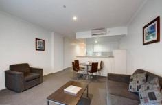 50/21-39 Bentham Street Adelaide SA 5000 Brilliant Investment Opportunity in Franklin Central Apartment with excellent
guaranteed returns, low outgoings and depreciation benefits.
This large one bedroom apartment was recently modernised and refurbished with
an internal upgrade.
Benefits are:
Reception open from 7am to 11pm
Cafe in main foyer
Nestled in quiet lane, off of Franklin Street
Dishwasher and microwave
High speed internet
Foxtel