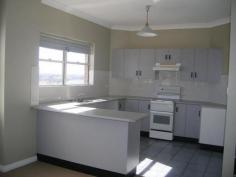 10/32 Tyrrell St Newcastle NSW 2300 ***REGISTER FOR AN INSPECTION ONLINE AT WALKOM REAL ESTATE*** ONE WORD - VIEWS This super sunny two bedroom apartment is fantastic! Located in close proximity to all amenities, there are views all across Newcastle city, Beaches, Harbour and beyond, features built in robes to both bedrooms, main with ceiling fan both bedrooms go off to the large sunroom, combined living areas, neat kitchen, nice bathroom, single carport. views views and more views... ***REGISTER FOR AN INSPECTION ONLINE AT WALKOM REAL ESTATE*** General Features Property Type: Apartment Bedrooms: 2 Bathrooms: 1 Bond: $1,720 Outdoor Features Carport Spaces: 1